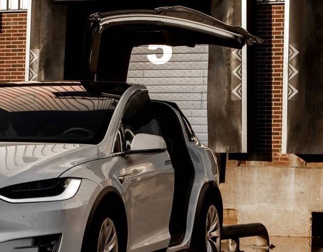 tesla door open model x